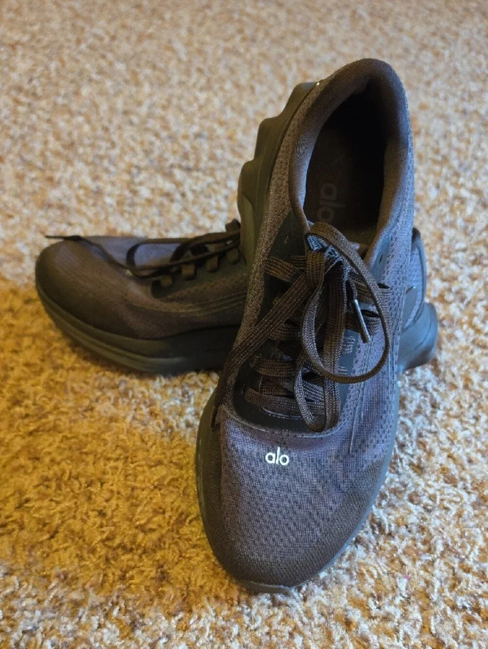 ALO Runner- Espresso- M6/W7.5